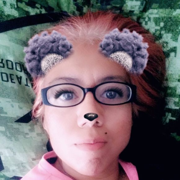 Meet your Posher, Louise - Picture 1 of 1